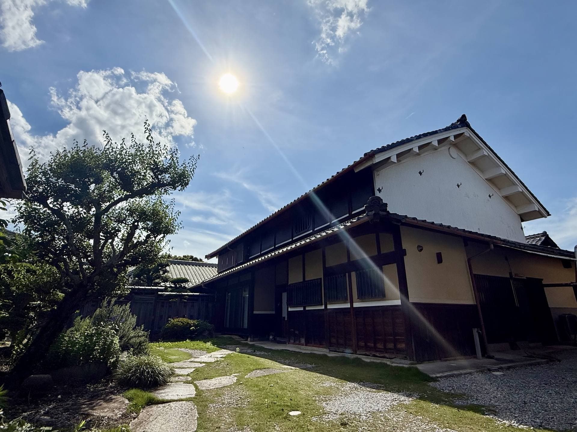 太郎坊ベース外観